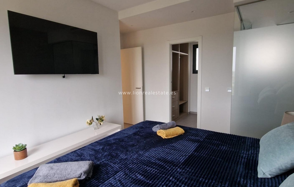 Resale - Apartment / flat - Orihuela Costa - Las Colinas Golf