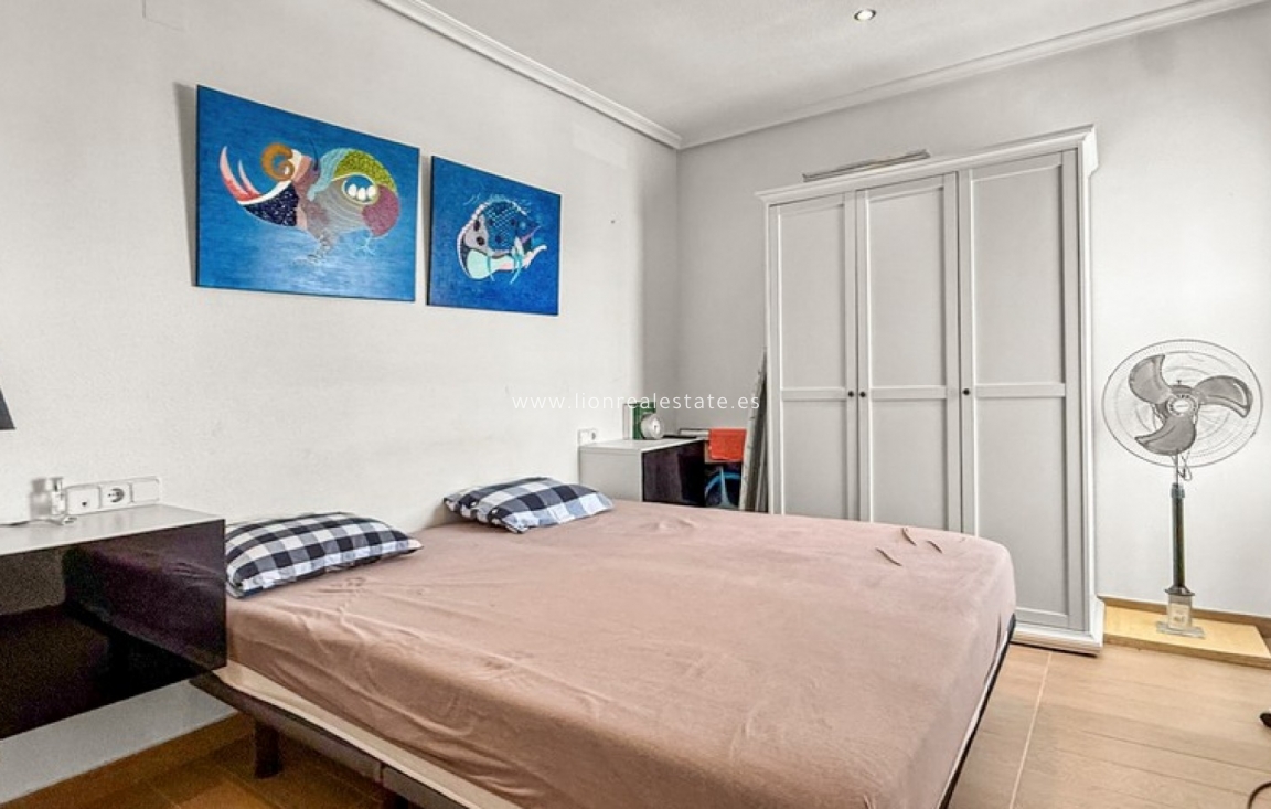 Resale - Apartment / flat - Orihuela Costa - Lomas de Campoamor