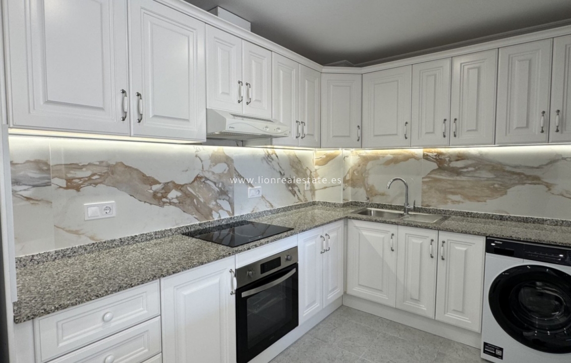 Resale - Apartment / flat - Orihuela Costa - Lomas de Campoamor