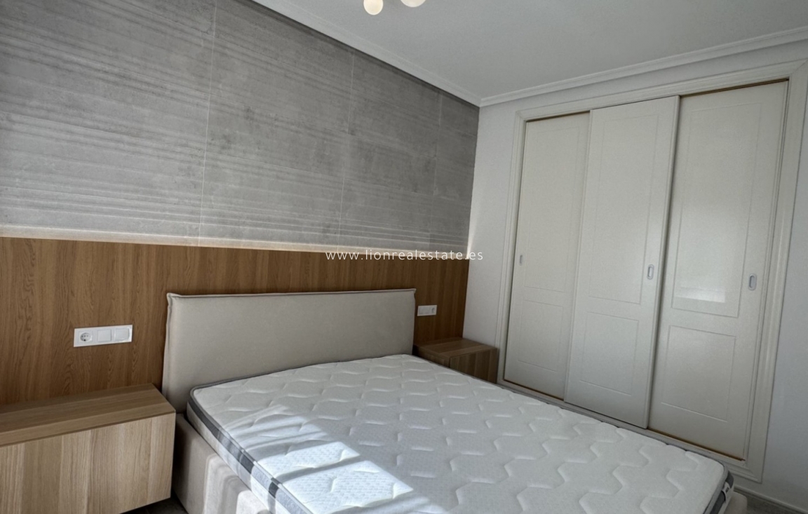 Resale - Apartment / flat - Orihuela Costa - Lomas de Campoamor