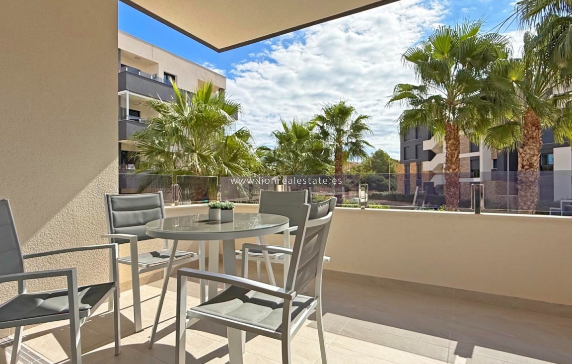 Resale - Apartment / flat - Orihuela Costa - Los Altos