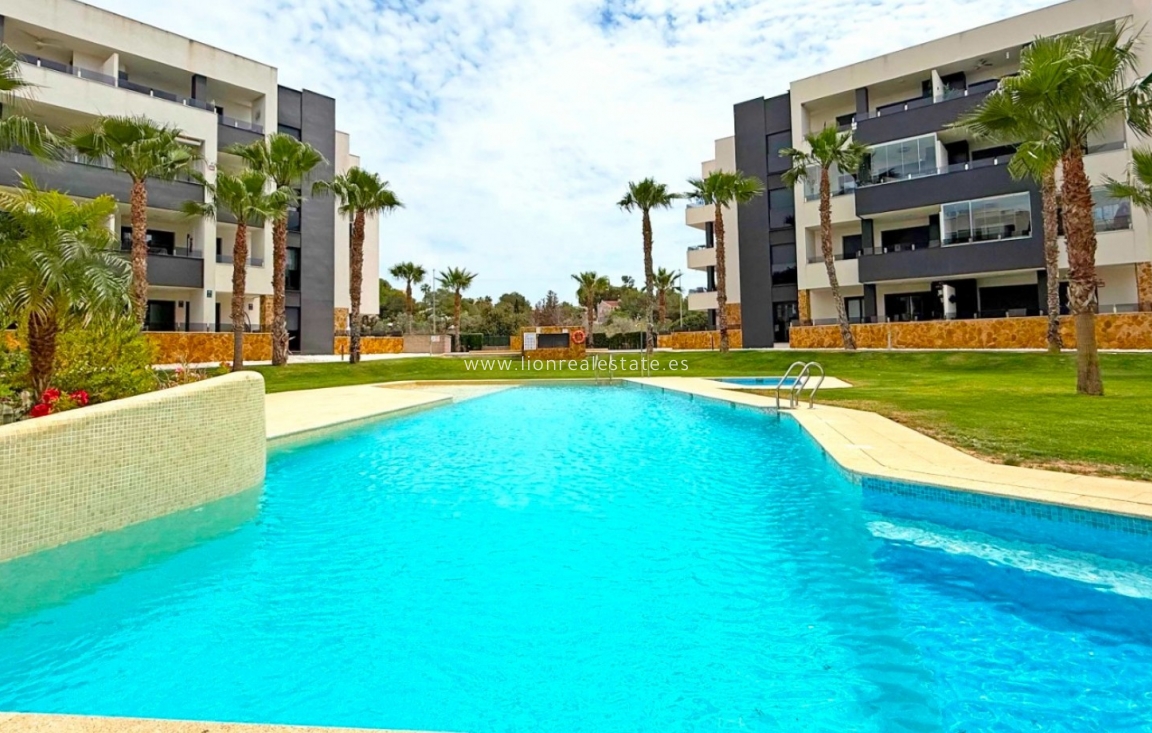 Resale - Apartment / flat - Orihuela Costa - Los Altos