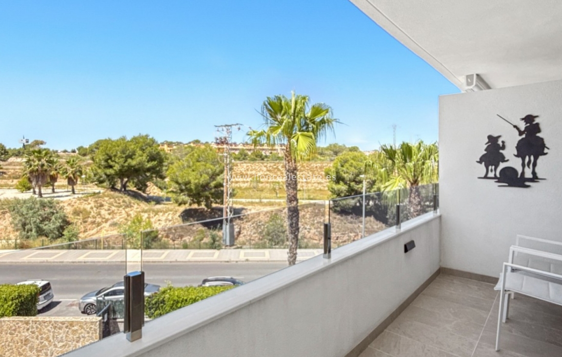 Resale - Apartment / flat - Orihuela Costa - Los Altos