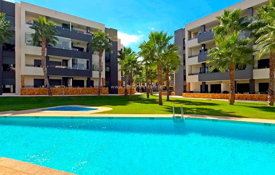 Resale - Apartment / flat - Orihuela Costa - Los Altos