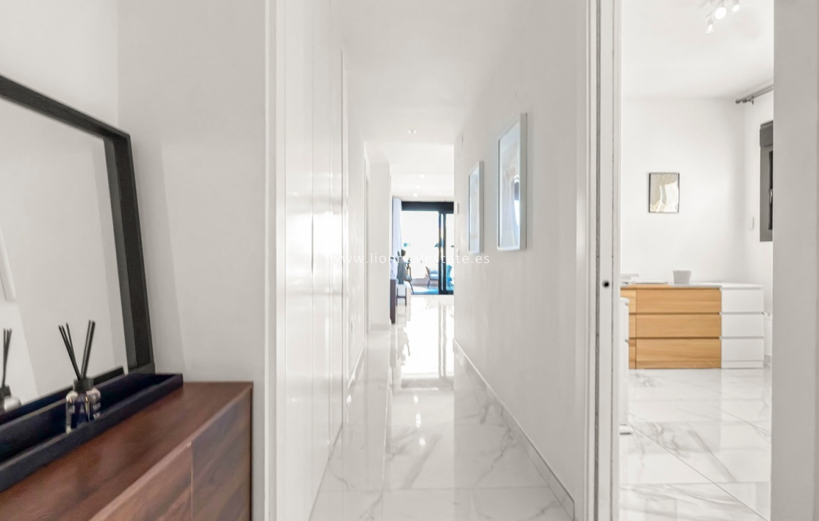Resale - Apartment / flat - Orihuela Costa - Los Altos