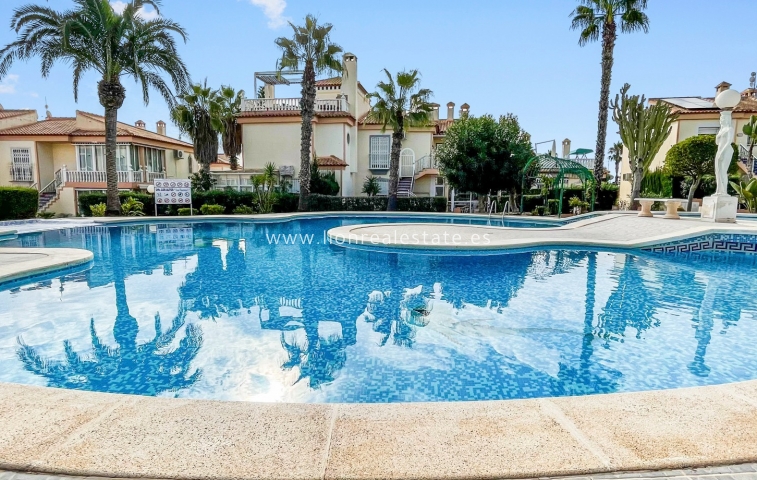 Resale - Apartment / flat - Orihuela Costa - Los Altos *