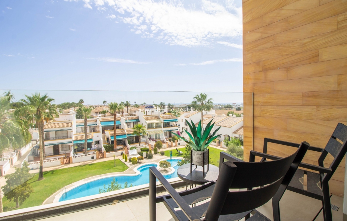 Resale - Apartment / flat - Orihuela Costa - Los Dolses