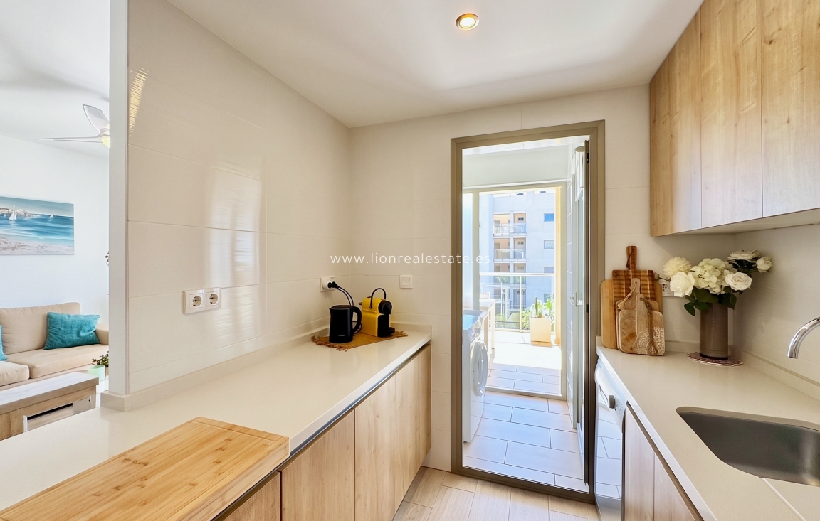 Resale - Apartment / flat - Orihuela Costa - Orihuela