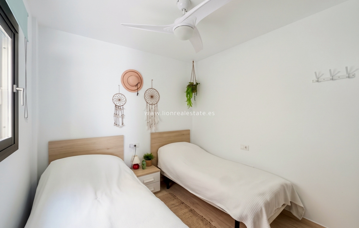 Resale - Apartment / flat - Orihuela Costa - Orihuela