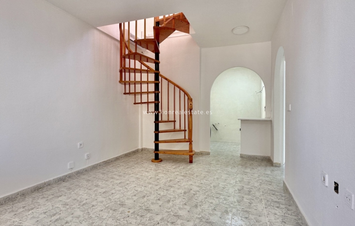 Resale - Apartment / flat - Orihuela Costa - Playa Flamenca