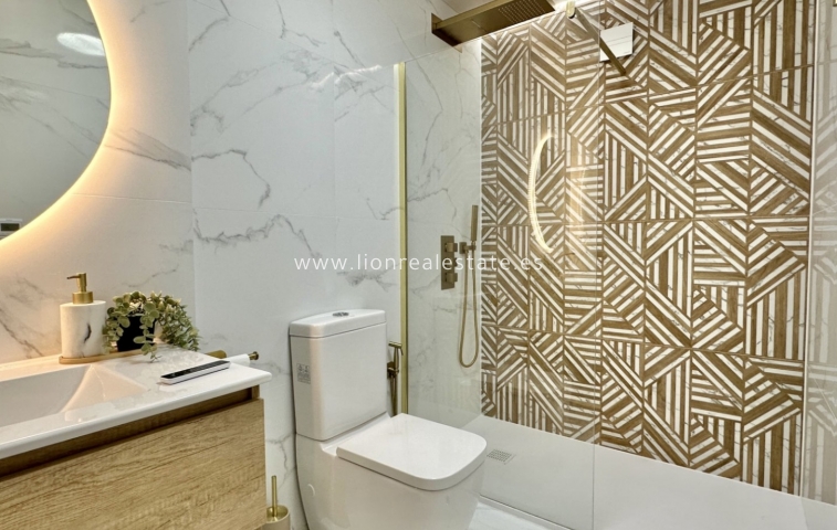 Resale - Apartment / flat - Orihuela Costa - Playa Flamenca