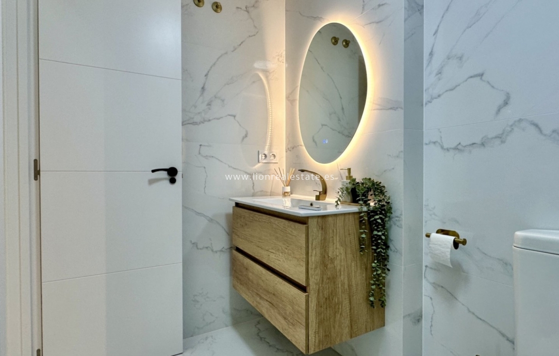 Resale - Apartment / flat - Orihuela Costa - Playa Flamenca