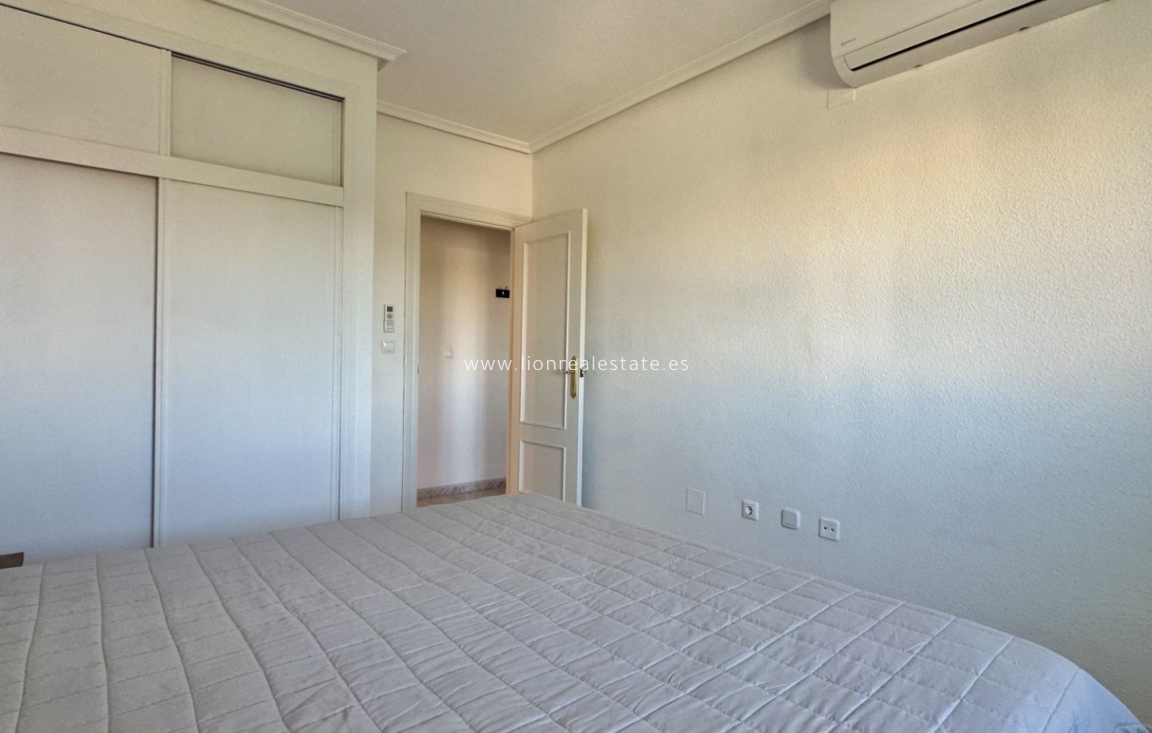 Resale - Apartment / flat - Orihuela Costa - Playa Flamenca