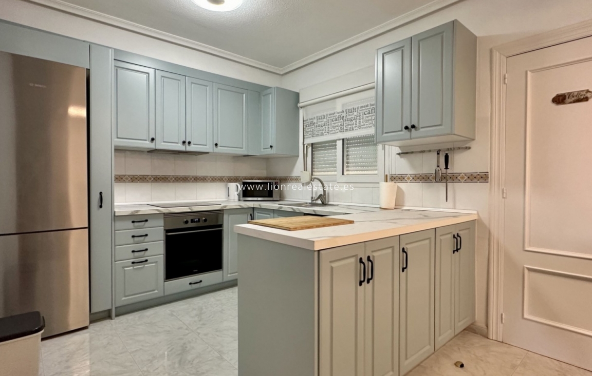 Resale - Apartment / flat - Orihuela Costa - Playa Flamenca