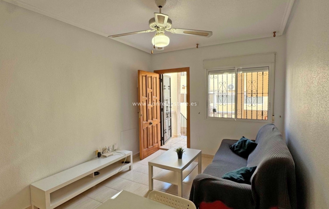 Resale - Apartment / flat - Orihuela Costa - Playa Flamenca