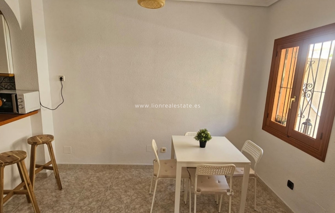 Resale - Apartment / flat - Orihuela Costa - Playa Flamenca