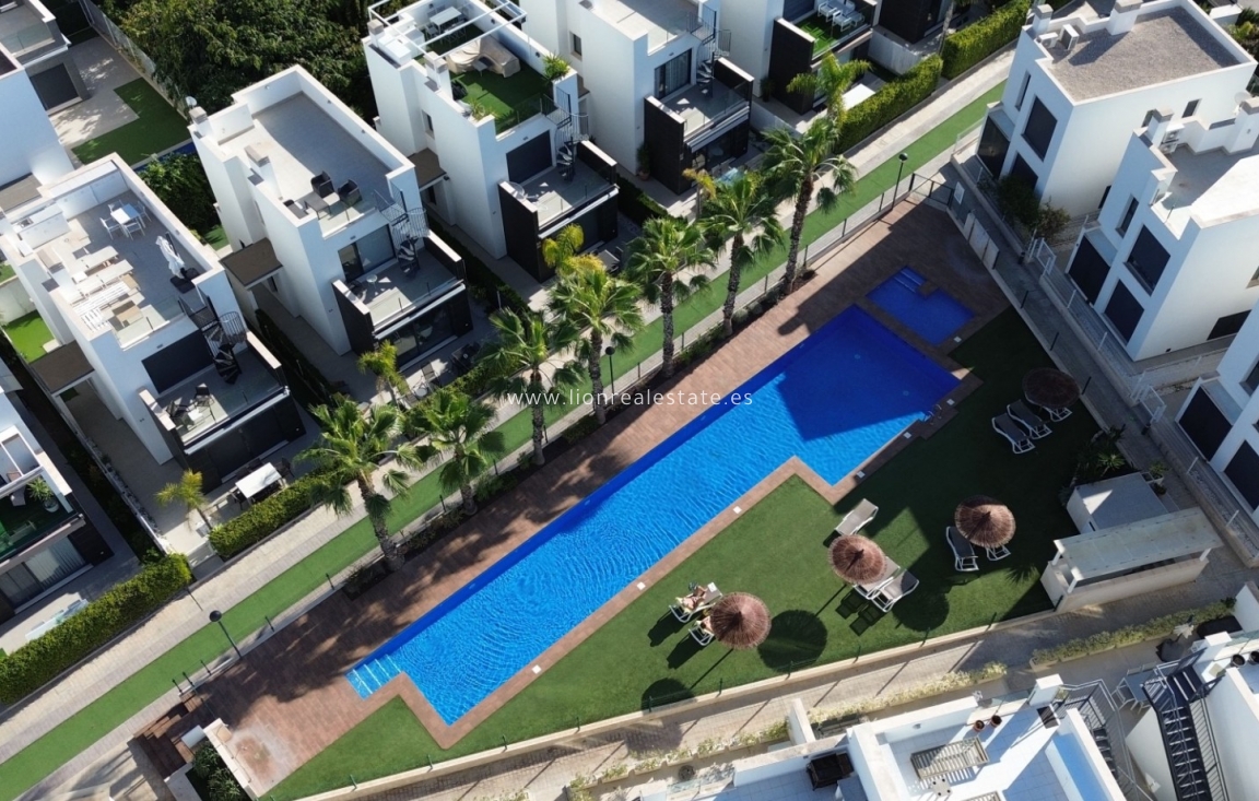 Resale - Apartment / flat - Orihuela Costa - Punta Prima