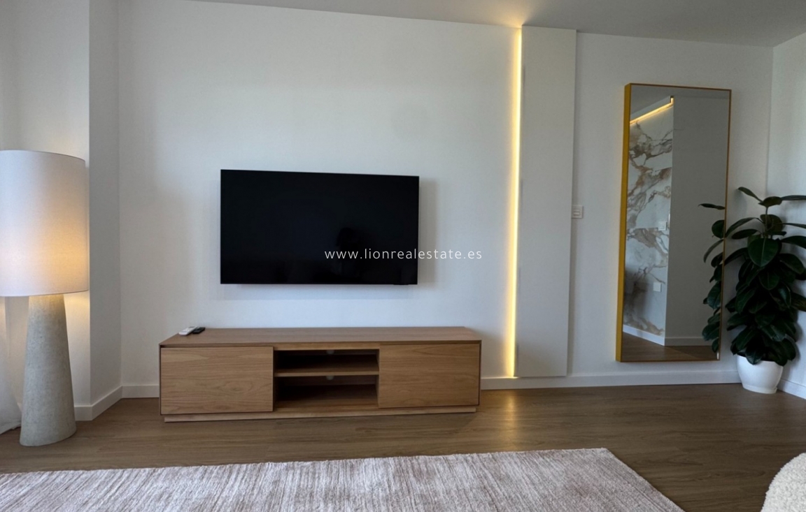 Resale - Apartment / flat - Orihuela Costa - Punta Prima