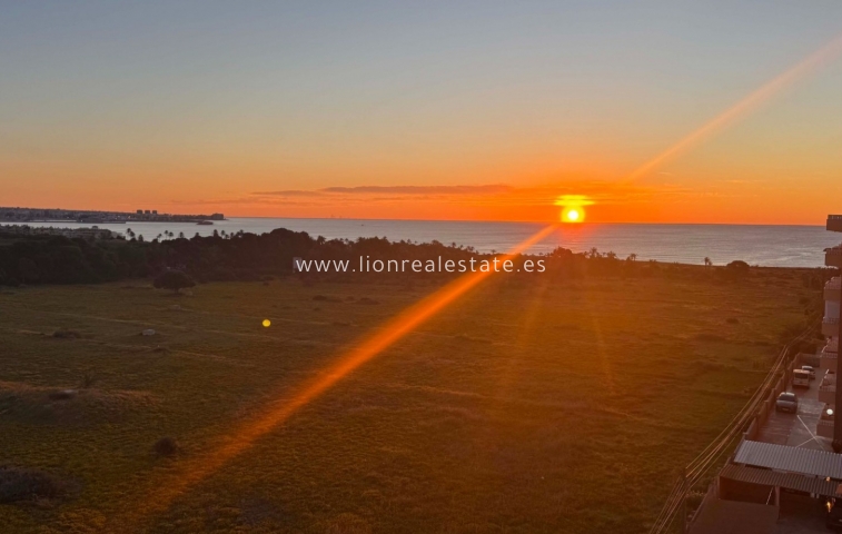 Resale - Apartment / flat - Orihuela Costa - Punta Prima