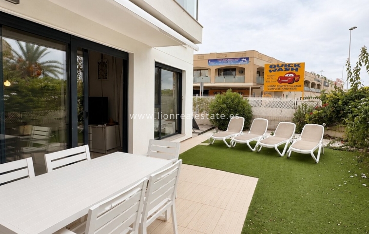 Resale - Apartment / flat - Orihuela Costa - Punta Prima