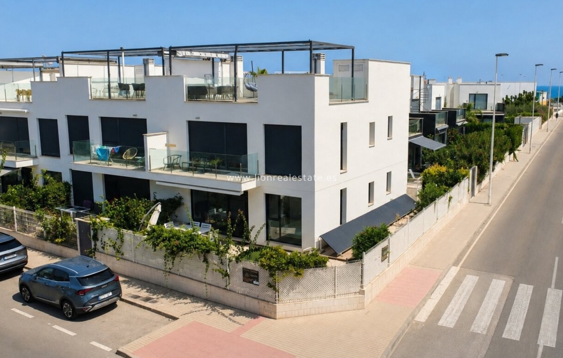 Resale - Apartment / flat - Orihuela Costa - Punta Prima