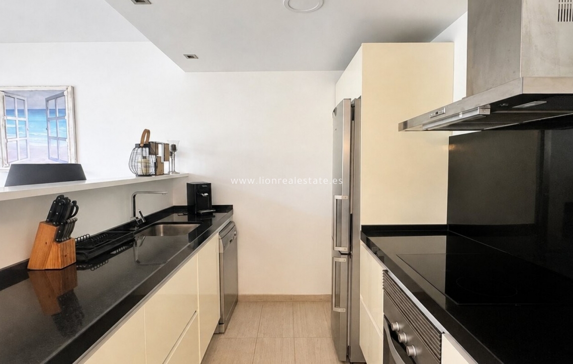 Resale - Apartment / flat - Orihuela Costa - Punta Prima