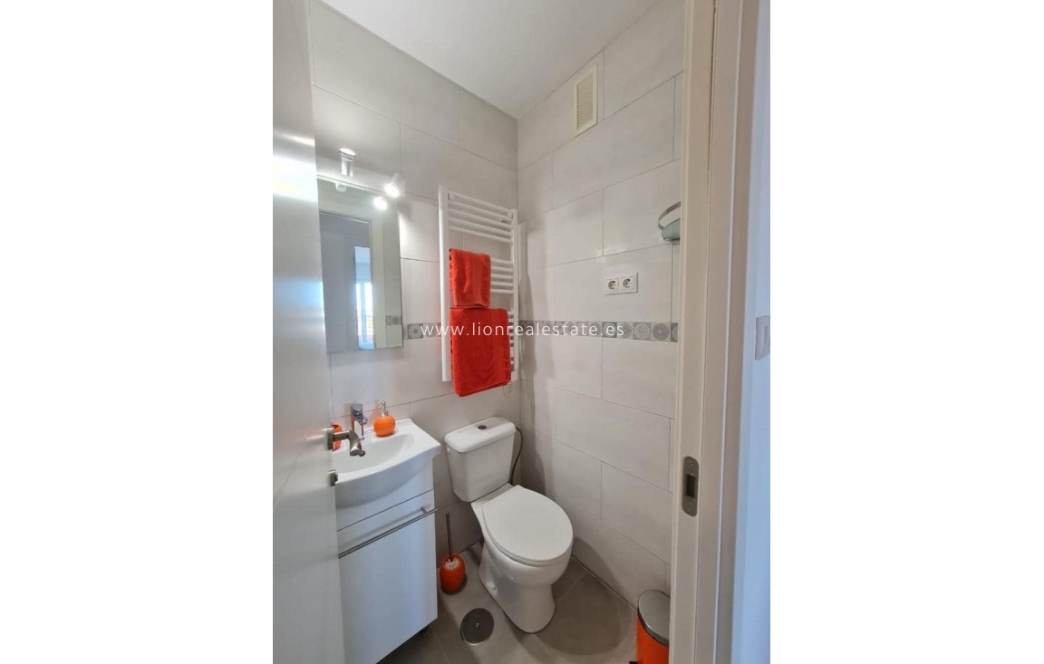 Resale - Apartment / flat - Orihuela Costa - Punta Prima