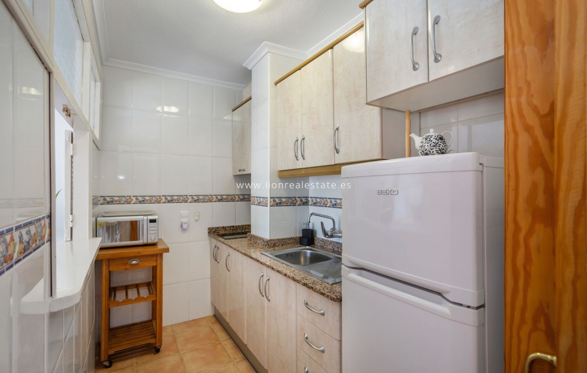 Resale - Apartment / flat - Orihuela Costa - Punta Prima