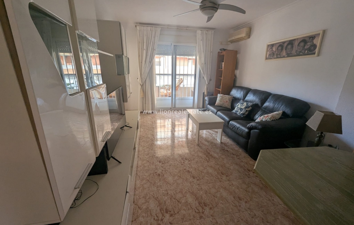 Resale - Apartment / flat - Orihuela Costa - Punta Prima