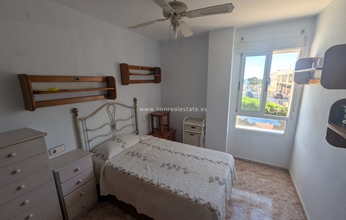 Resale - Apartment / flat - Orihuela Costa - Punta Prima