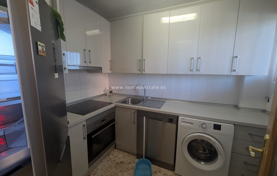 Resale - Apartment / flat - Orihuela Costa - Punta Prima