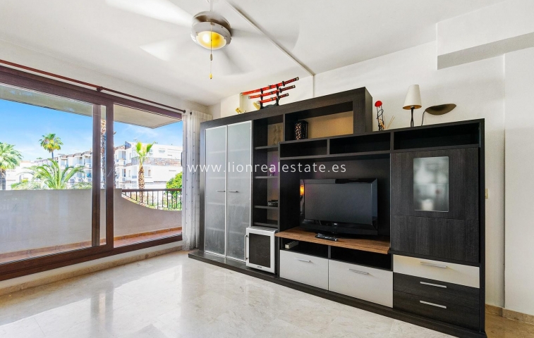 Resale - Apartment / flat - Orihuela Costa - Punta Prima