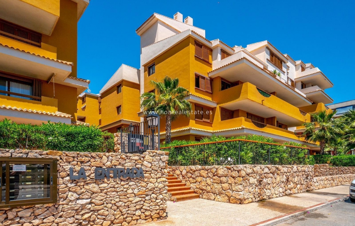 Resale - Apartment / flat - Orihuela Costa - Punta Prima