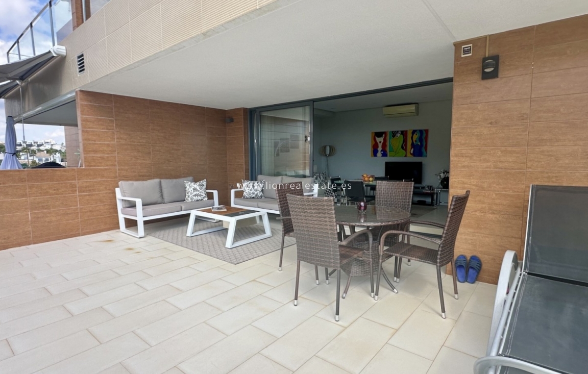 Resale - Apartment / flat - Orihuela Costa - Villamartín