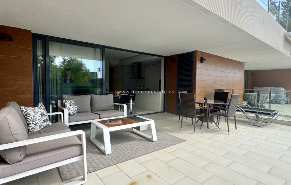 Resale - Apartment / flat - Orihuela Costa - Villamartín