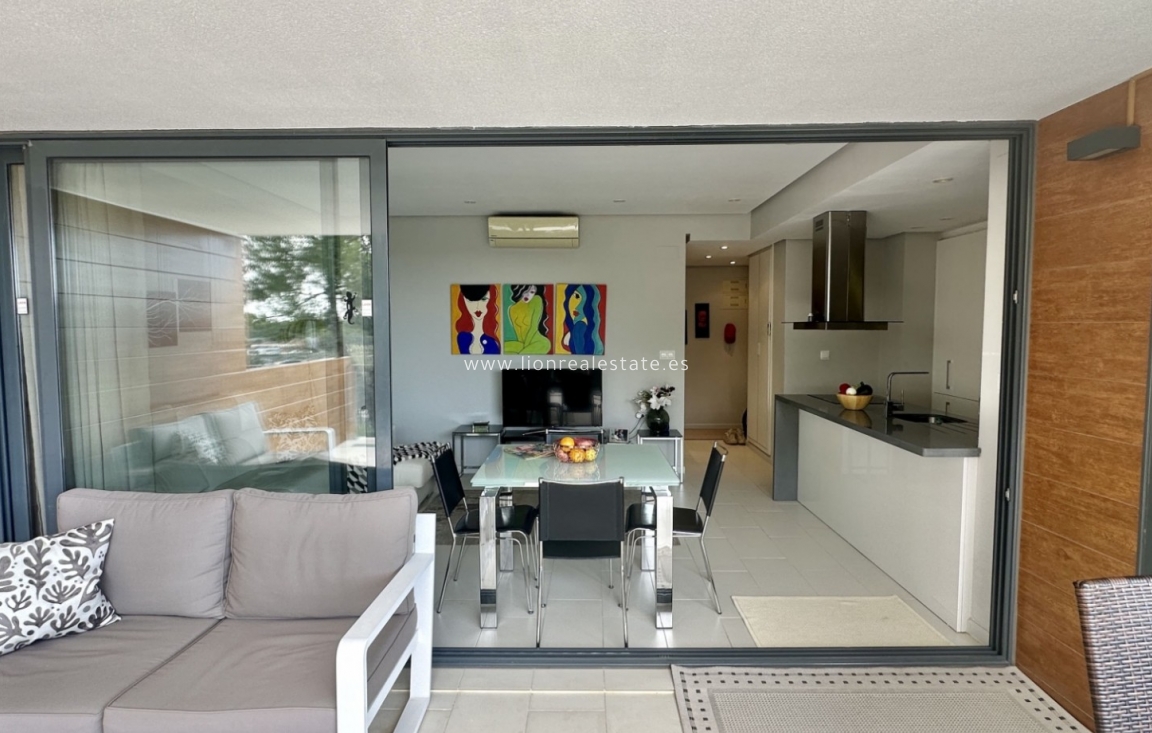 Resale - Apartment / flat - Orihuela Costa - Villamartín