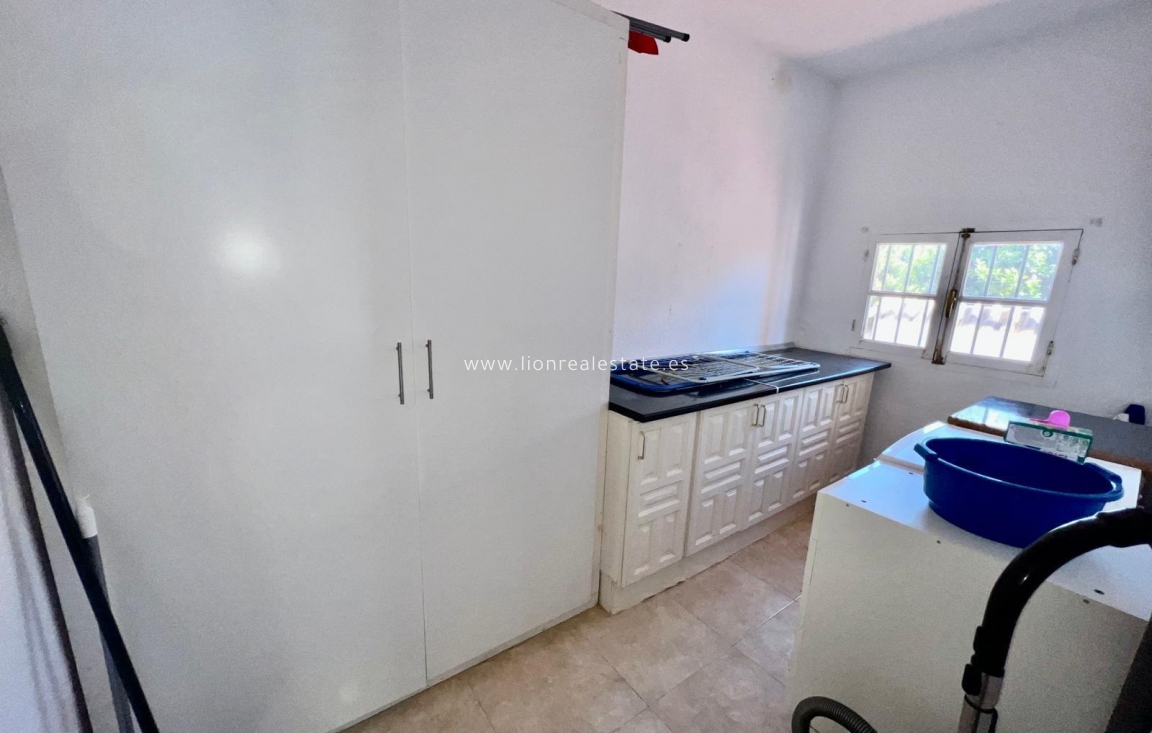 Resale - Apartment / flat - Orihuela Costa - Villamartín