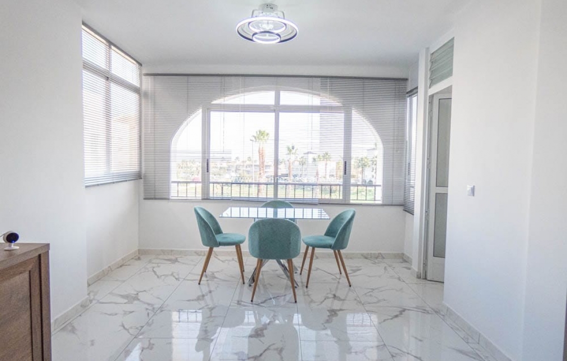 Resale - Apartment / flat - Orihuela Costa - Villamartín