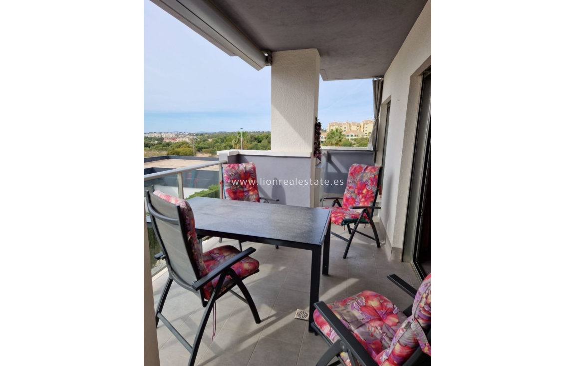 Resale - Apartment / flat - Orihuela Costa - Villamartín