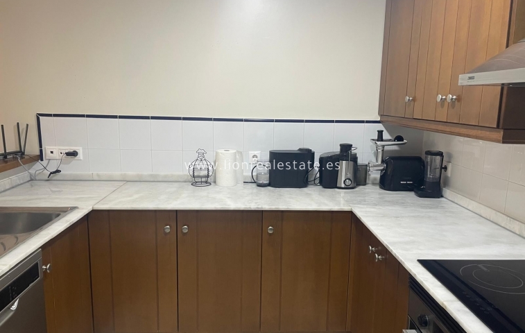 Resale - Apartment / flat - Punta Prima