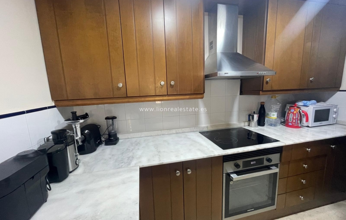 Resale - Apartment / flat - Punta Prima