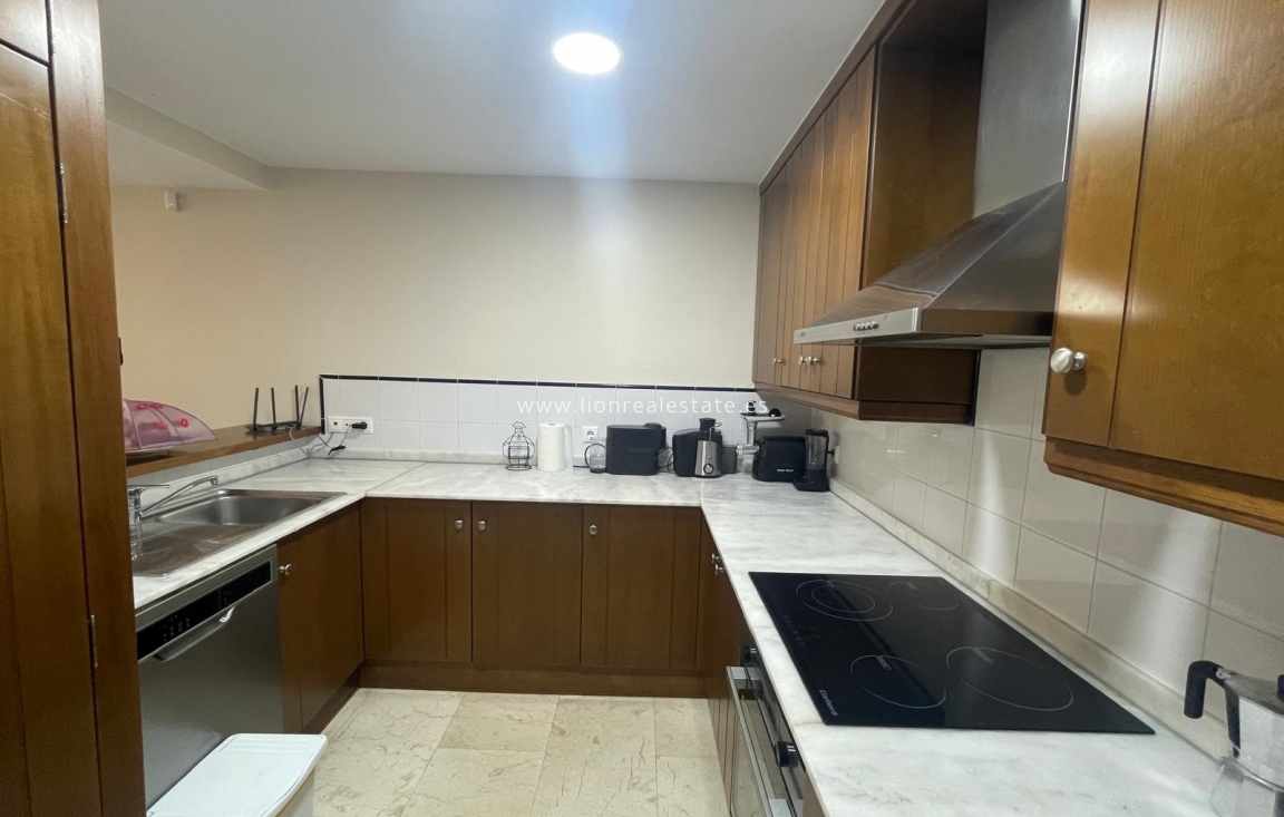 Resale - Apartment / flat - Punta Prima