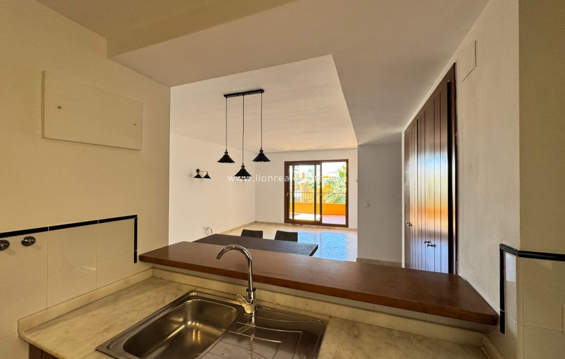 Resale - Apartment / flat - Punta Prima