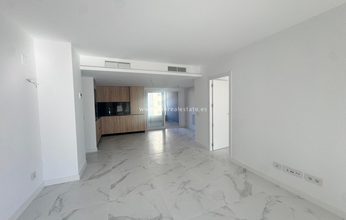 Resale - Apartment / flat - Punta Prima