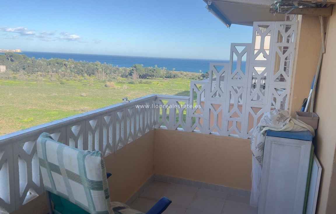 Resale - Apartment / flat - Punta Prima