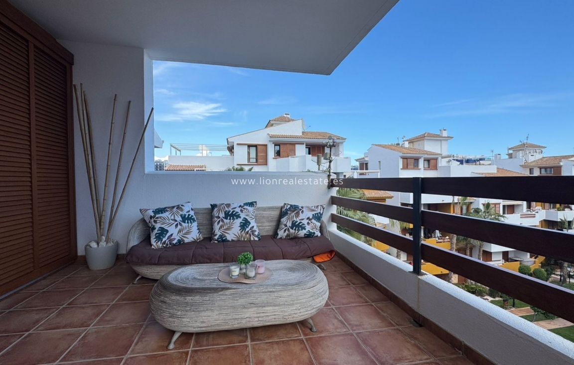 Resale - Apartment / flat - Punta Prima