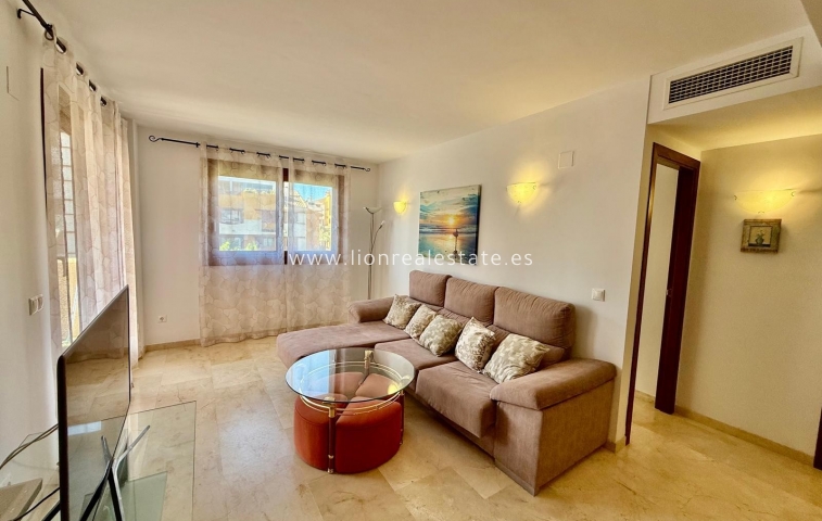 Resale - Apartment / flat - Punta Prima