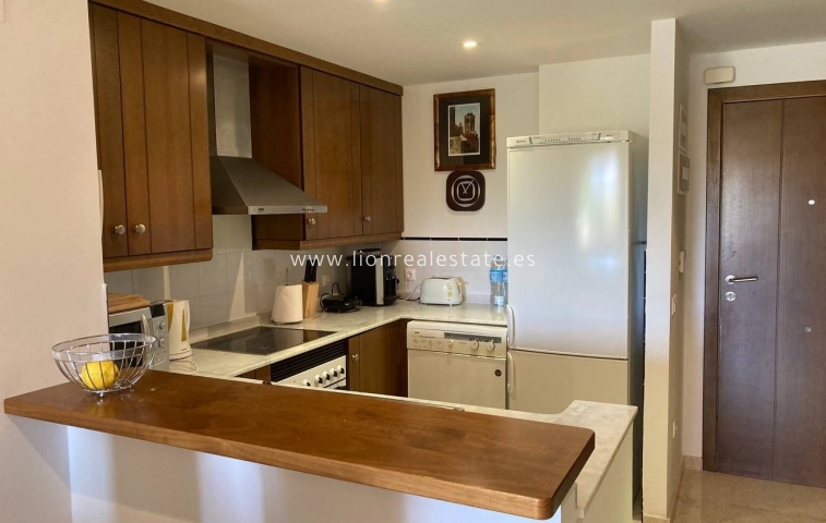 Resale - Apartment / flat - Punta Prima