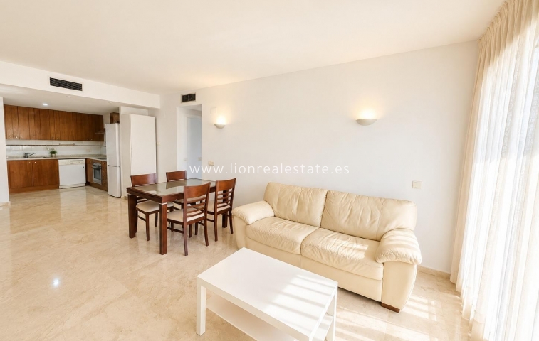 Resale - Apartment / flat - Punta Prima