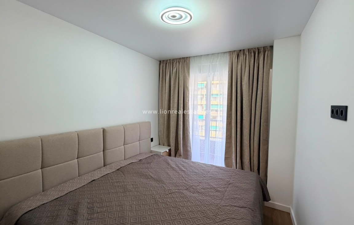 Resale - Apartment / flat - Punta Prima